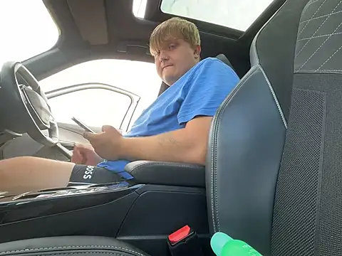 lorrydriveruk (M twink) - Flash dick