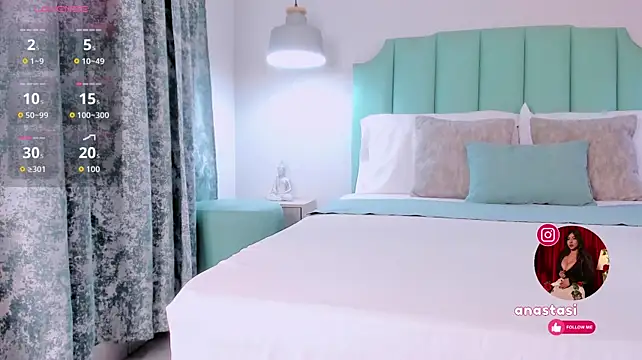Miia_Thompsonn webcam
