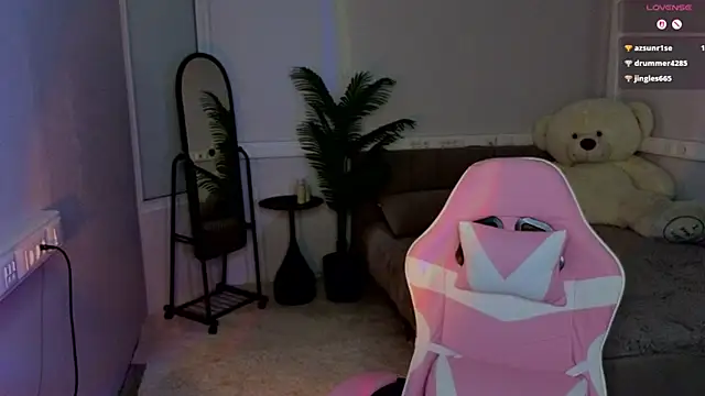 Vlada_vvv webcam