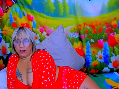 indianroxy webcam