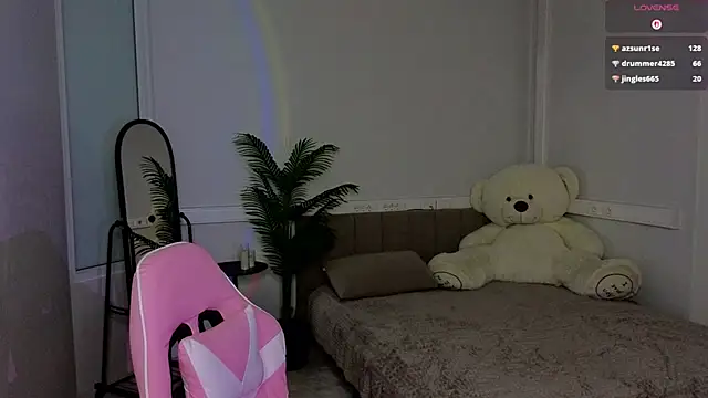 Vlada_vvv live cam on StripChat