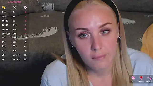LianaFord live cam on StripChat