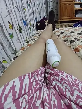 Nora_arabi webcam