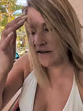Pxetiteblonde1