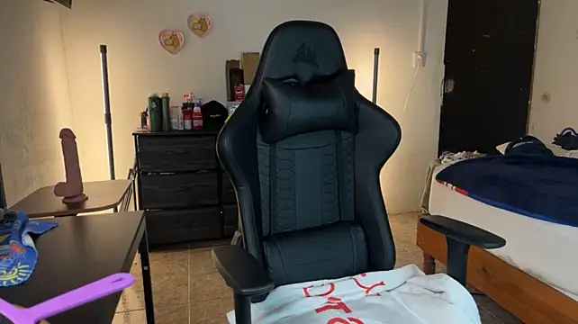 Lilyhotson