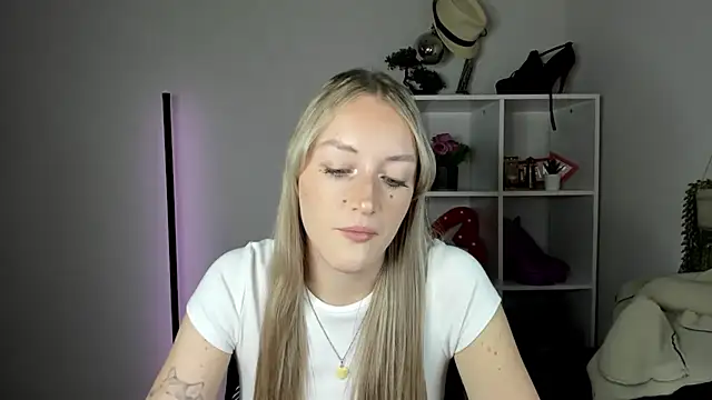 EvelynBlond