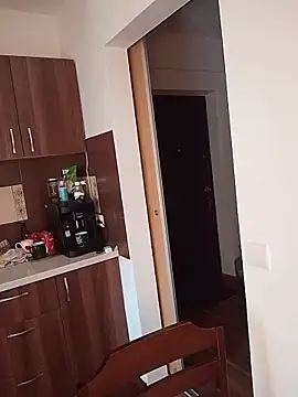 emmakrosss (F young) - Fuck pussy with huge toy+ctrl