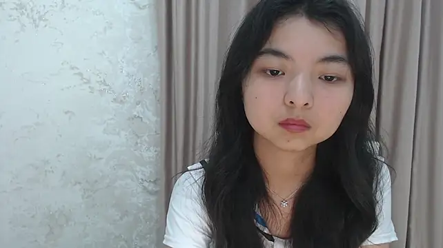 Shy_Kira webcam