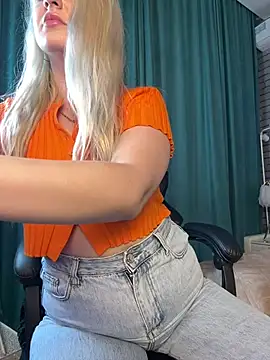 Hot_blondie webcam