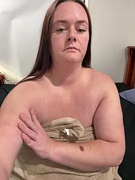 carinabro10 webcam