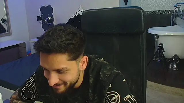 TroyWadee webcam