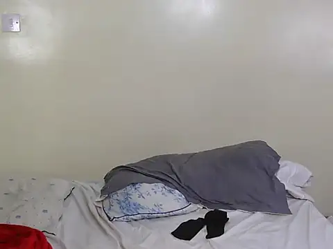 petite_emerald webcam
