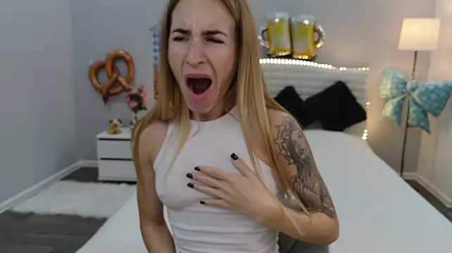 DeboraHorny