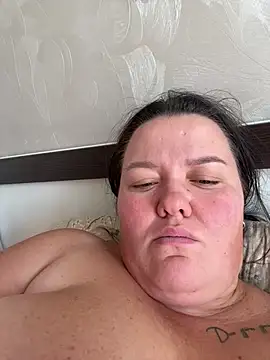 SunnyLeila2101 webcam