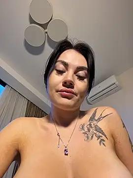 Wet__Bunny webcam