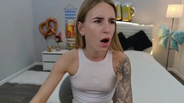 DeboraHorny webcam