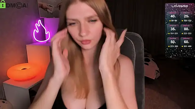 NudeNansy