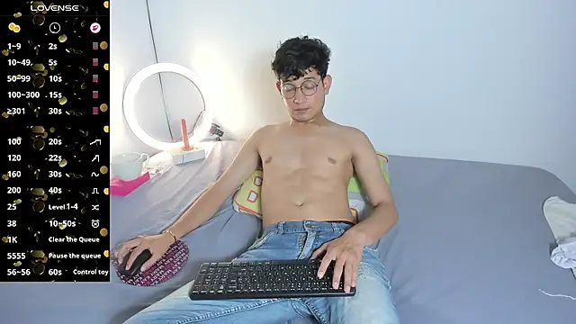 Benjamin_Buster live cam