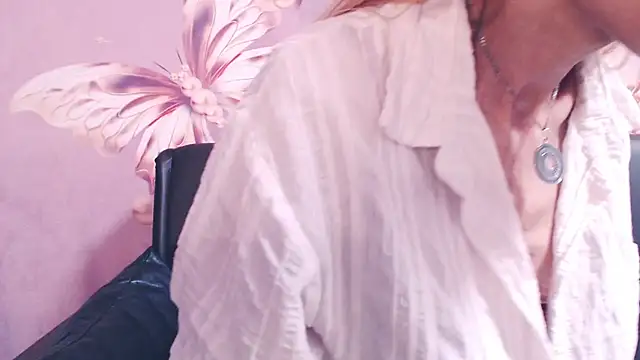 BlondPussy webcam