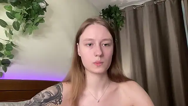 NicolePax webcam