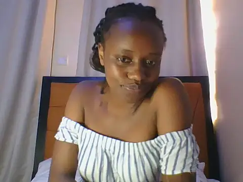 Nina_Maya