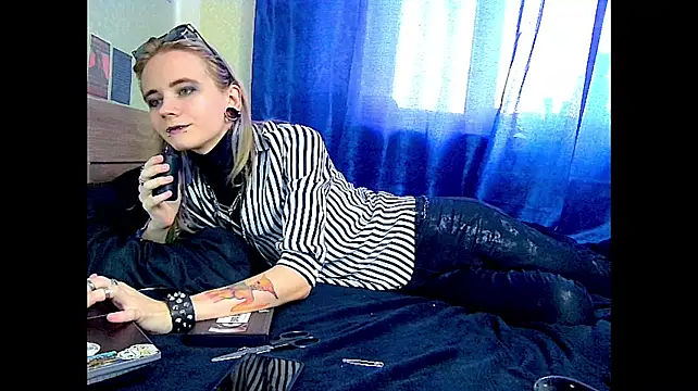 AdamTarlet live cam on StripChat