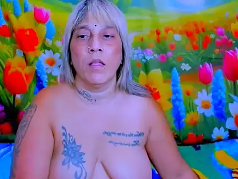 indianroxy webcam