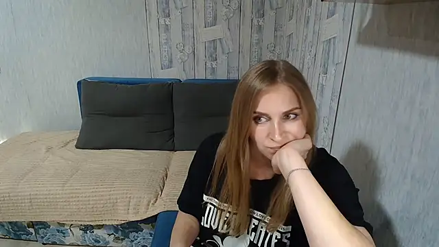 Pilly_green_ 👔 webcam