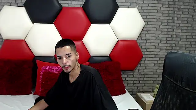 Thristan05 webcam