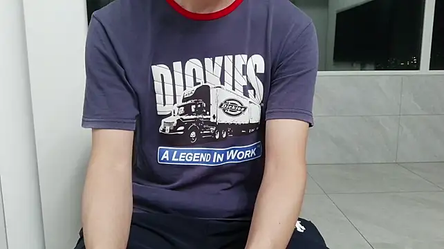 nole_china7 (Ask my age) - talk / fun / cum