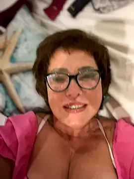 bettybutter_ live cam on StripChat