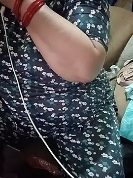 Simran_008 webcam