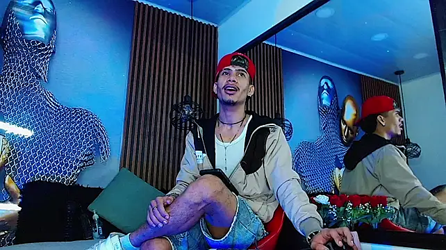 Skinny_cute_Alyer webcam