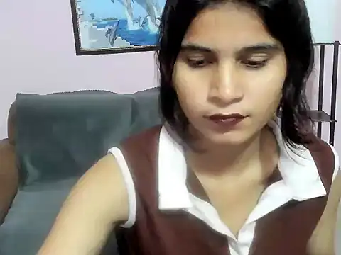 LustyManara webcam