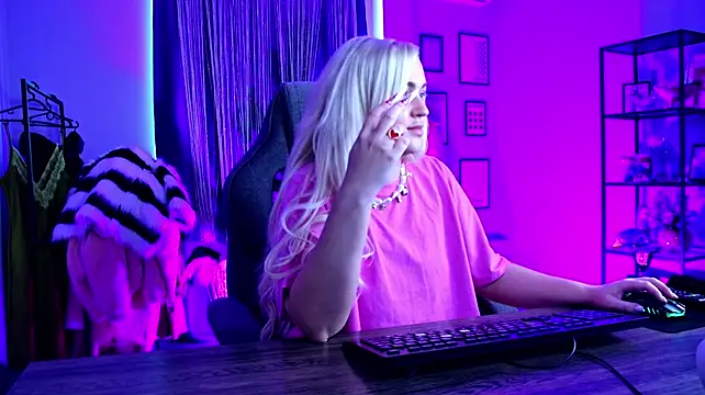 AmelieRowan webcam