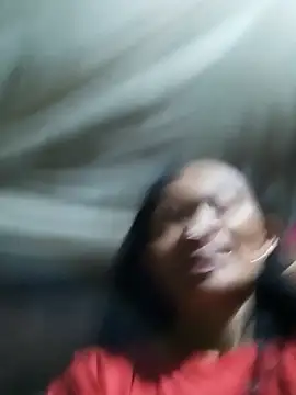 Nguyen_Emaa webcam