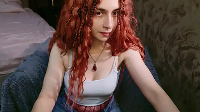 AdrianaCutes webcam