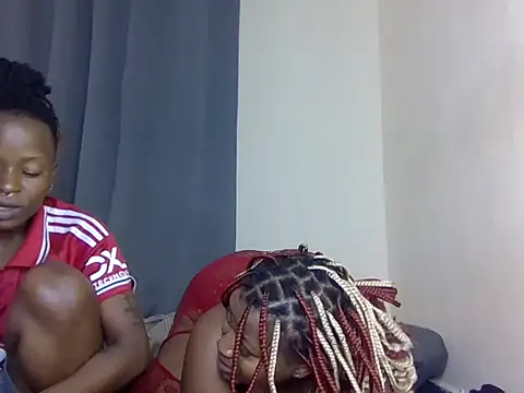 Lunaluxboobies webcam