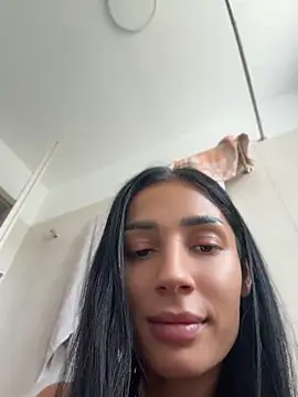 Vicky_luxe