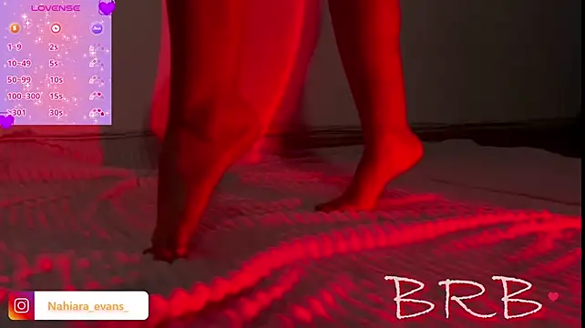 NahiaraEvans_ webcam