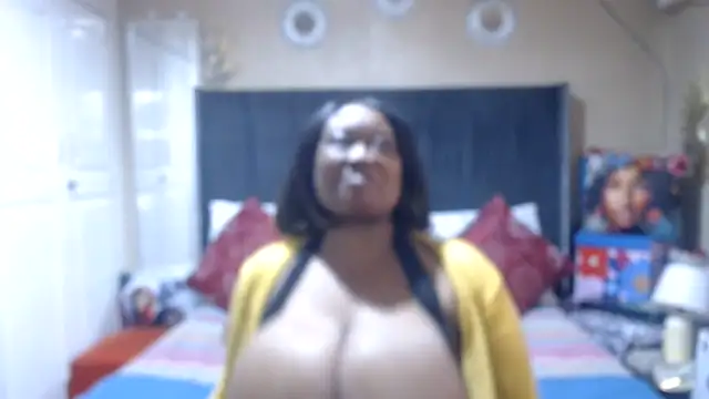 BUSTYDEE webcam