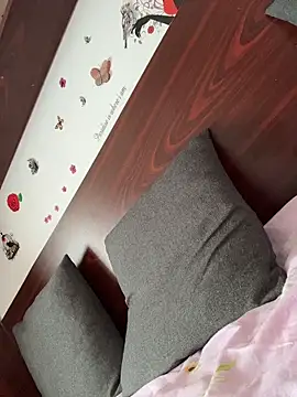 Hotmomcheckk_ webcam