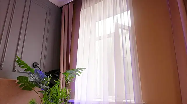 Liv_Fay webcam