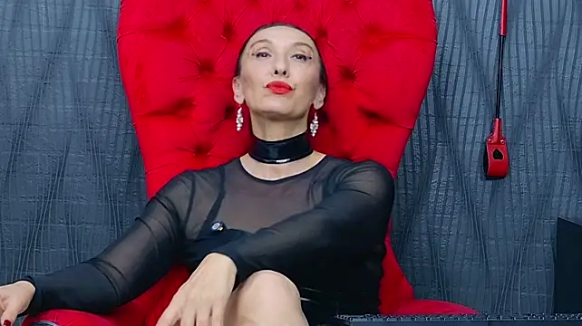 MistressDora webcam