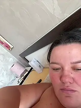 SunnyLeila2101 webcam