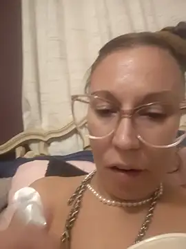 MsSissyMmmk webcam