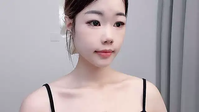 vivi_an live cam on StripChat