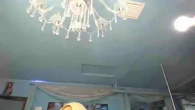ADRIANNA_FOX webcam