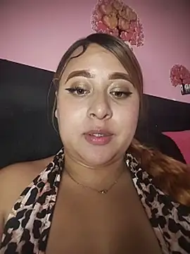 venuscopper live cam on StripChat