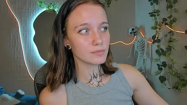 Elastikisss 🧠 online naked chat